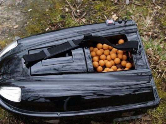 Кораблик для прикормки рыбы Carpboat Mini Carbon, рыбалка