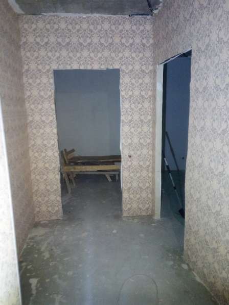 Оклейка обоями подготовка стен от 1-3комнат в день в Волгограде фото 12