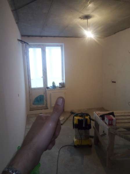 Оклейка обоями подготовка стен от 1-3комнат в день в Волгограде фото 11