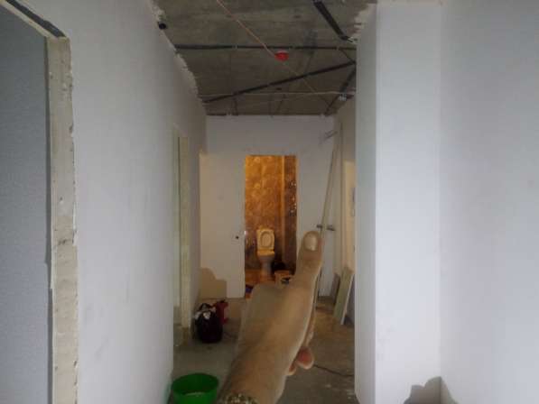 Оклейка обоями подготовка стен от 1-3комнат в день в Волгограде фото 13