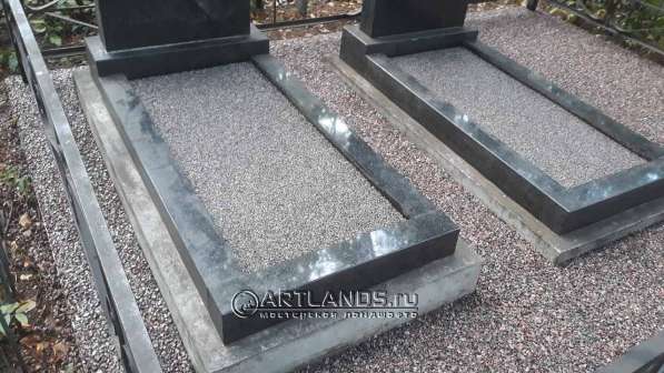 Благоустройство могил покрытием каменный ковер Art Gravel в Санкт-Петербурге фото 3