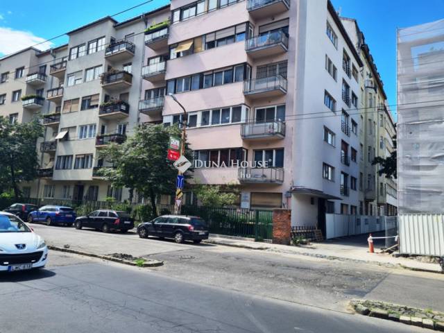 Eladó 82 nm-es Jó állapotú tégla lakás Budapest VII. kerület - Budapest VII. kerület - Eladó ház, Lakás 3