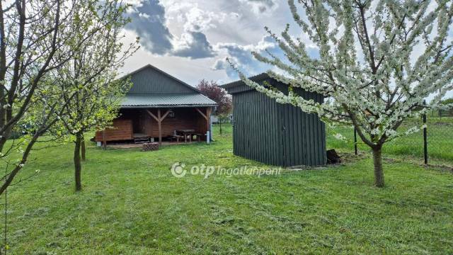 Eladó 31 m2-es építési telek Mezőtúr, Csendes - Mezőtúr, Csendes - Lakóövezeti telek 3