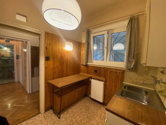 Eladó lakás Budapest Üllői út IV. emelet 56m2 ref:6698 | Lakáspont - belváros specialista ingatlanir - Budapest VIII. kerület, Üllői út - Tégla lakás 2