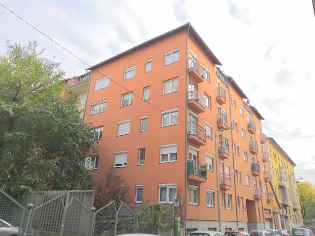 Eladó 50 m2-es téglalakás Budapest VIII. kerület - Budapest VIII. kerület - Eladó ház, Lakás 19
