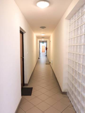 Eladó 50 m2-es téglalakás Budapest VIII. kerület - Budapest VIII. kerület - Eladó ház, Lakás 17