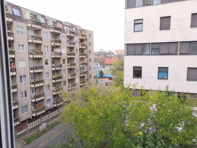 Eladó 50 m2-es téglalakás Budapest VIII. kerület - Budapest VIII. kerület - Eladó ház, Lakás 16