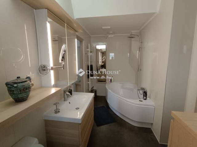 Eladó ház, Budapest 15. ker. - Budapest XV. kerület, Pestújhely - Családi ház 11