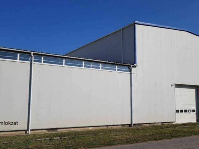 Kiadó 10000 m2-es üzlethelyiség Sárbogárd - Sárbogárd - Üzlethelyiség 4