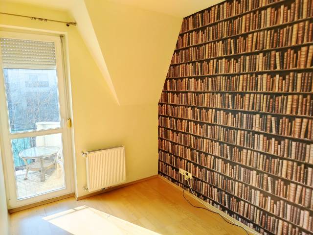 Eladó 82 m2-es téglalakás Debrecen - Debrecen - Tégla lakás 22