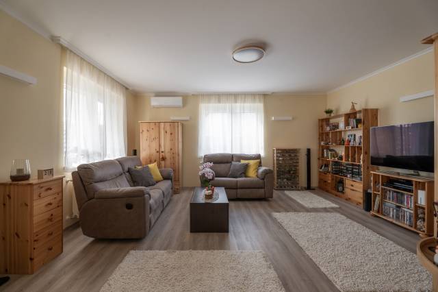 Eladó 140 m2-es családi ház Kecskemét - Kecskemét - Családi ház 16