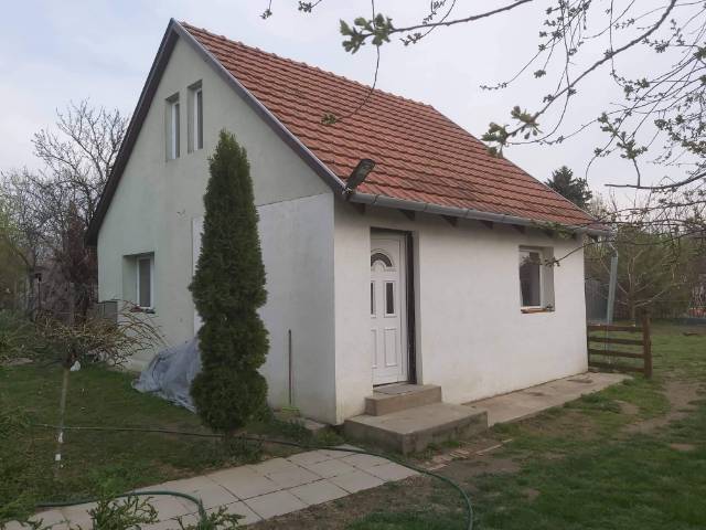Kis kertes családi ház eladó Szeged-Gyálaréten - Szeged, Kókusz utca - Eladó ház, Lakás 3
