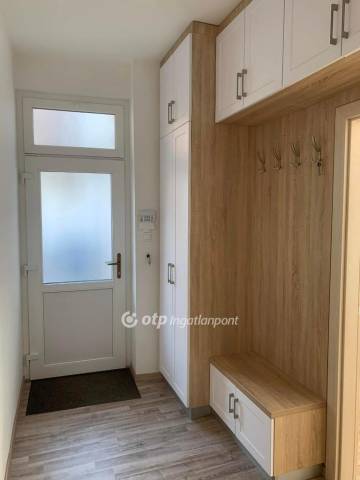Eladó 48 m2-es téglalakás Pápa, Belváros - Pápa, Belváros - Tégla lakás 4