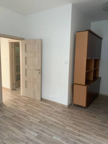 Eladó 48 m2-es téglalakás Pápa, Belváros - Pápa, Belváros - Tégla lakás 8