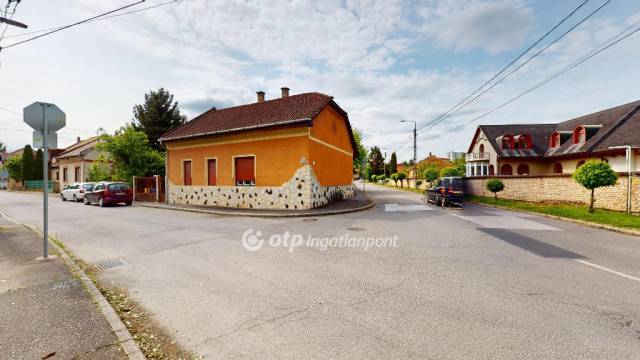 Eladó 110 m2-es családi ház Miskolc, Hejőcsaba - Miskolc, Hejőcsaba - Eladó ház, Lakás 15