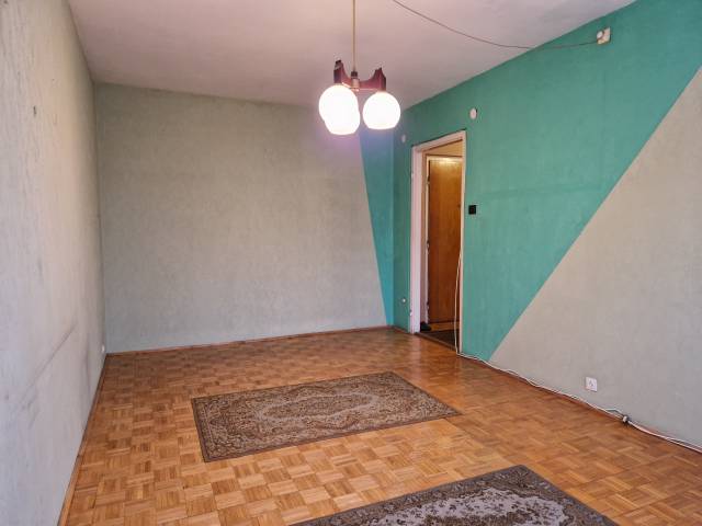 Eladó 50 m2-es panellakás Budapest III. kerület, Vörösvári út - Budapest III. kerület, Vörösvári út - Eladó ház, Lakás 2