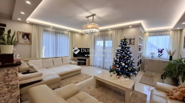 Felújított, 2 szint, gázcirkó, padlófűtés, napelem, klíma, iker ház, Gödöllő - Gödöllő - Ikerház 5