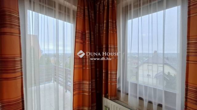 Felújított, 2 szint, gázcirkó, padlófűtés, napelem, klíma, iker ház, Gödöllő - Gödöllő - Ikerház 16