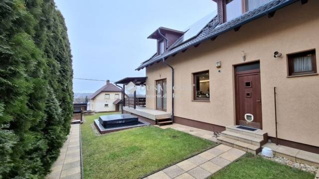 Felújított, 2 szint, gázcirkó, padlófűtés, napelem, klíma, iker ház, Gödöllő - Gödöllő - Ikerház 21