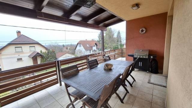 Felújított, 2 szint, gázcirkó, padlófűtés, napelem, klíma, iker ház, Gödöllő - Gödöllő - Ikerház 25