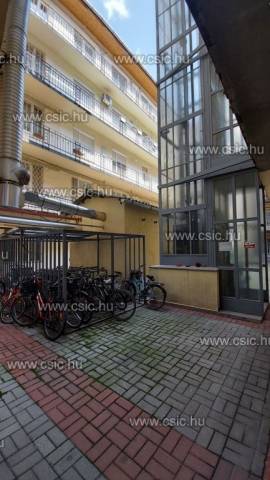 Bp. VI.k.-ben, 4.emeleti, 2+1 szobás tégla lakás eladó - Budapest VI. kerület, Terézváros (Nagykörúton kívül) - Eladó ház, Lakás 14