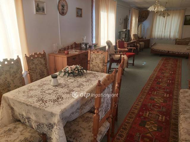 Eladó 1169 m2-es hotel, panzió Hajdúszoboszló, üdülő övezet - Hajdúszoboszló, üdülő övezet - Szálloda, Hotel, Panzió 28