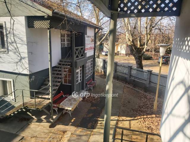 Eladó 1169 m2-es hotel, panzió Hajdúszoboszló, üdülő övezet - Hajdúszoboszló, üdülő övezet - Szálloda, Hotel, Panzió 9