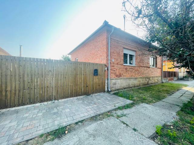 Eladó 270 m2-es családi ház Kartal - Kartal - Családi ház 6