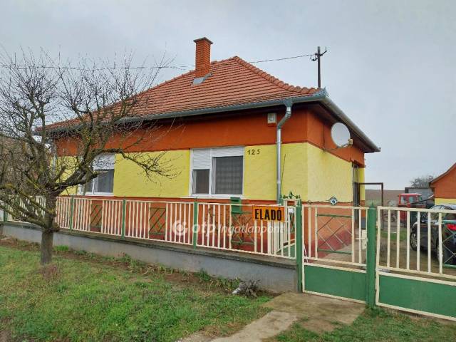 Eladó Ház, Bodrog - Bodrog, Kossuth Lajos utca - Eladó ház, Lakás 1