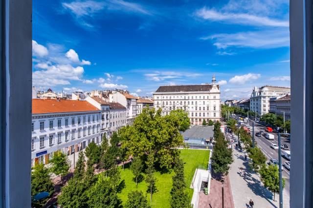 Eladó panorámás luxus lakás az St. Bazilika szomszédságában. - Budapest V. kerület - Tégla lakás 9