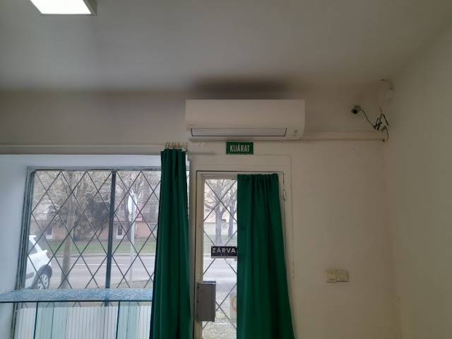 Eladó 90 m2-es üzlethelyiség Orosháza, Móricz Zsigmond utca - Orosháza, Móricz Zsigmond utca - Üzlethelyiség 13