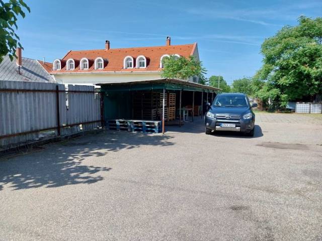 Eladó 90 m2-es üzlethelyiség Orosháza, Móricz Zsigmond utca - Orosháza, Móricz Zsigmond utca - Üzlethelyiség 14