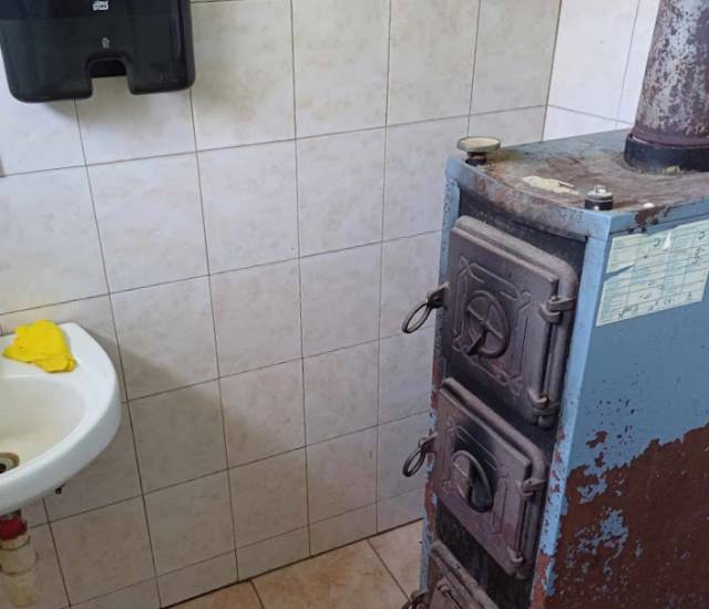 Eladó 90 m2-es üzlethelyiség Orosháza, Móricz Zsigmond utca - Orosháza, Móricz Zsigmond utca - Üzlethelyiség 22