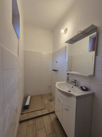 Teljesen felújított családi ház Gönyün! - Gönyű - Családi ház 24