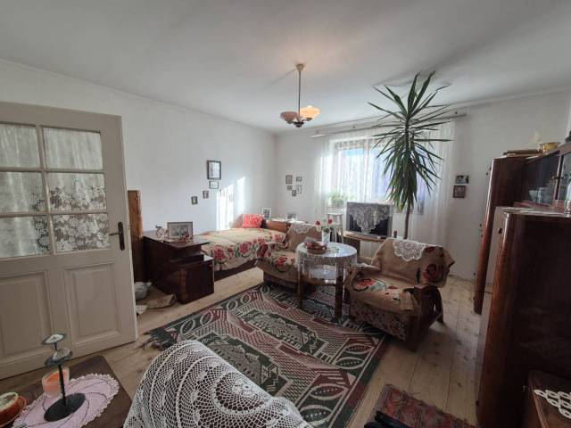 Teljesen felújított családi ház Gönyün! - Gönyű - Családi ház 18