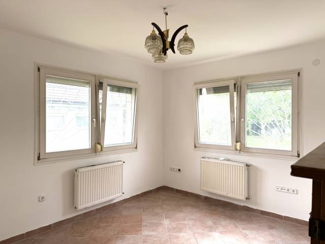 Eladó 121 m2-es családi ház Budapest XVIII. kerület - Budapest XVIII. kerület - Családi ház 12