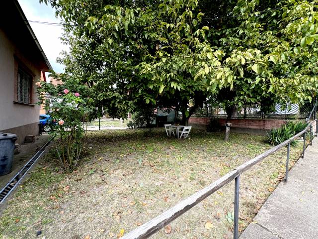 Eladó 121 m2-es családi ház Budapest XVIII. kerület - Budapest XVIII. kerület - Családi ház 17