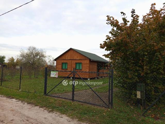 Eladó Telek, Mezőtúr - Mezőtúr, Potyka utca - Nyaraló 0