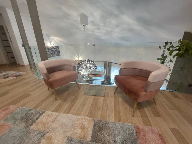 Eladó 300 m2-es családi ház Göd - Göd - Családi ház 4