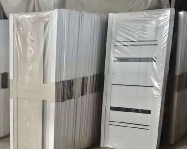 - Монтаж дверей